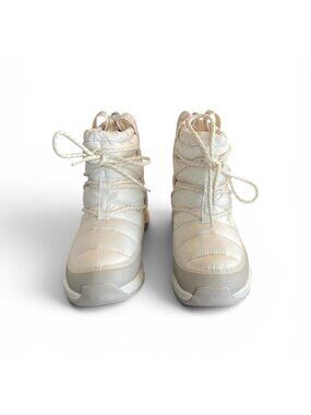 The North Face ThermoBall Lace Up Waterproof Boots in Cream | Women’s Size 8